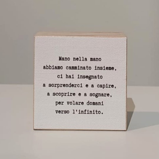 Piastrellina... mano nella mano... - 1/1